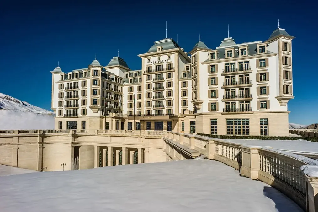 Pik Palace Hotel, Şahdağ — qışda